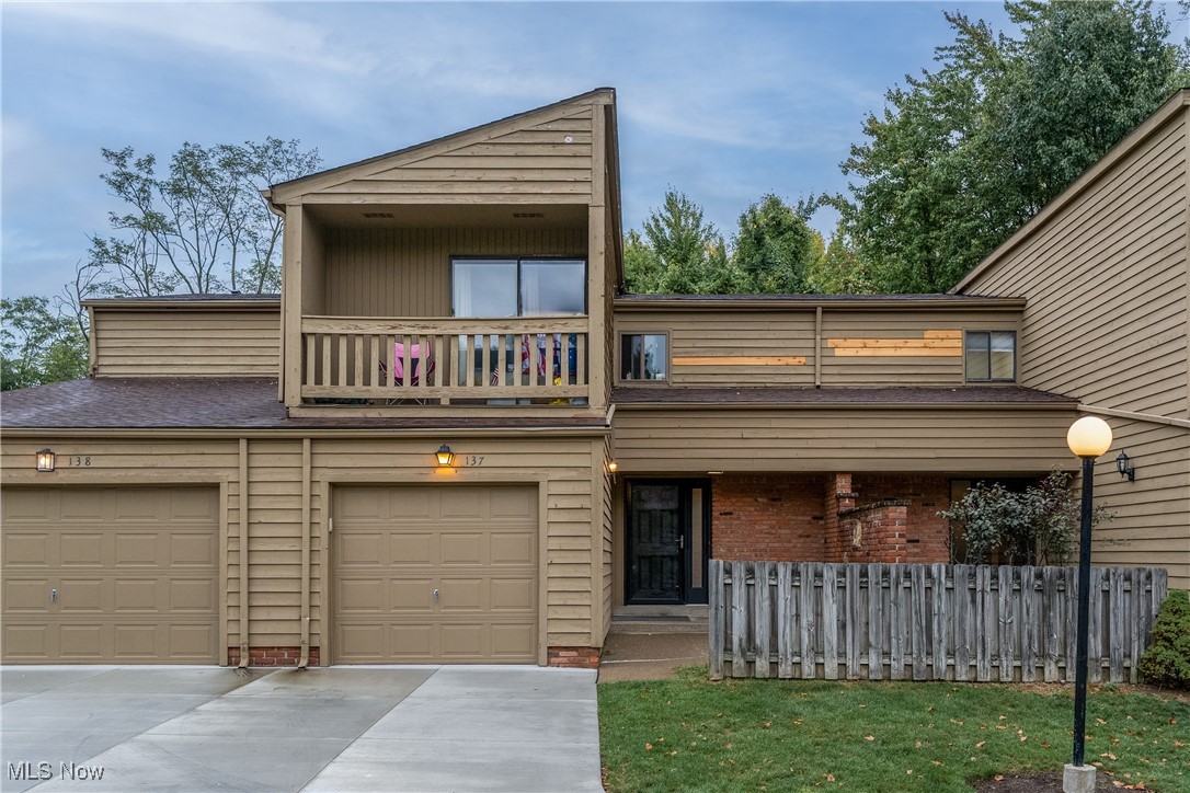 Kimrose Ln, Broadview Heights, OH 44147