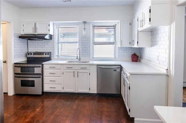 32 Sykes St, House other with 3 bedrooms, 1 bathrooms and 5 parking in Warwick RI | Image 7
