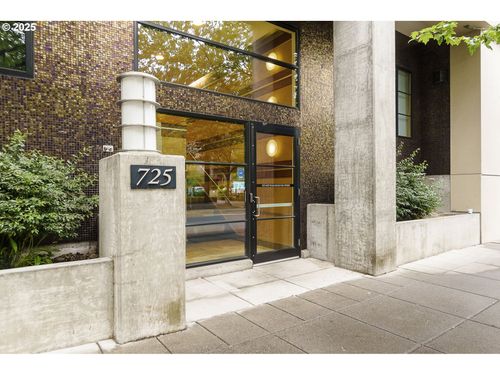 305-725 Nw 10th Ave, Portland, OR, 97209-3241 | Card Image
