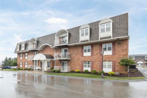 207 Clubhouse Dr, Washington, PA, 15301-6281 | Card Image