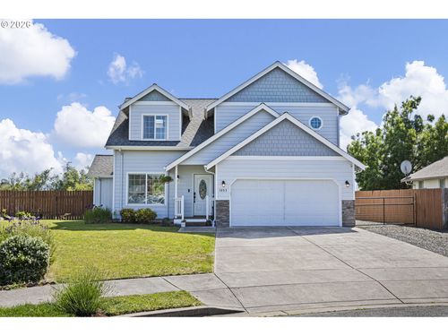 1053 Heckart Ln, Harrisburg, OR, 97446-9559 | Card Image