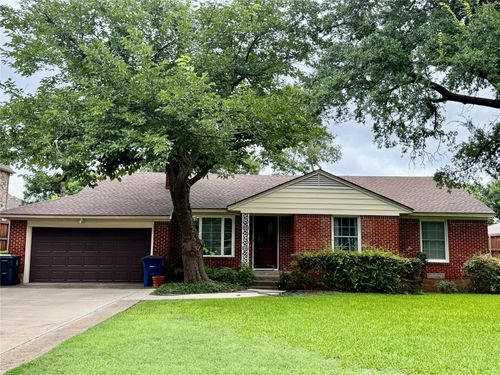 9450 Thornberry Ln, Dallas, TX, 75220-5145 | Card Image