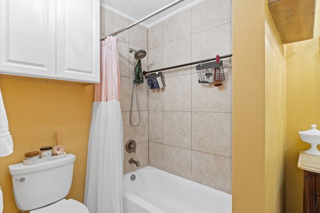 312 W Marion St, House other with 3 bedrooms, 2 bathrooms and null parking in Chattahoochee FL | Image 21
