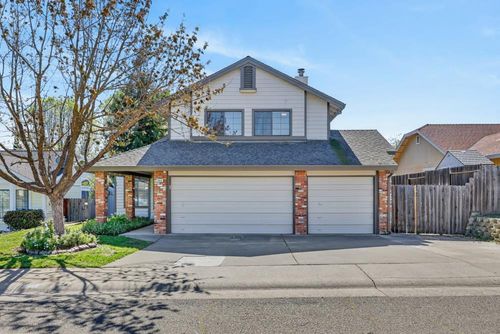 3820 Rollins Way, Antelope, CA, 95843-4523 | Card Image