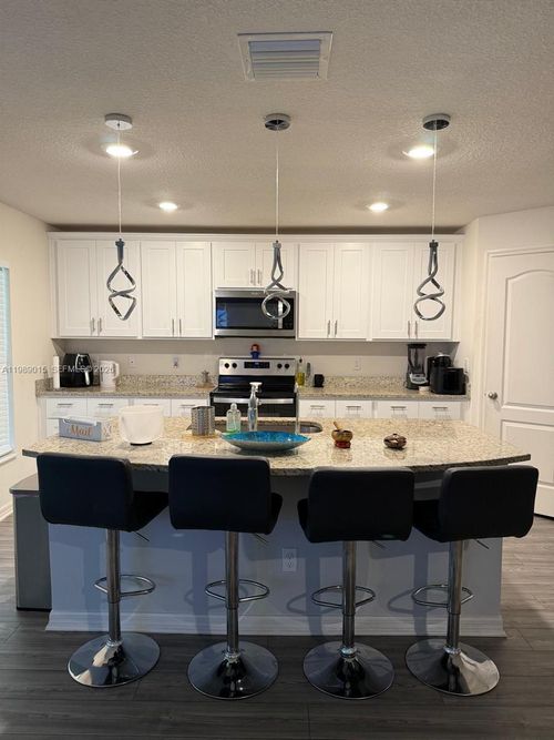 3902-3902 Sw Brunswick St, Saint Lucie West, FL, 34953-7031 | Card Image