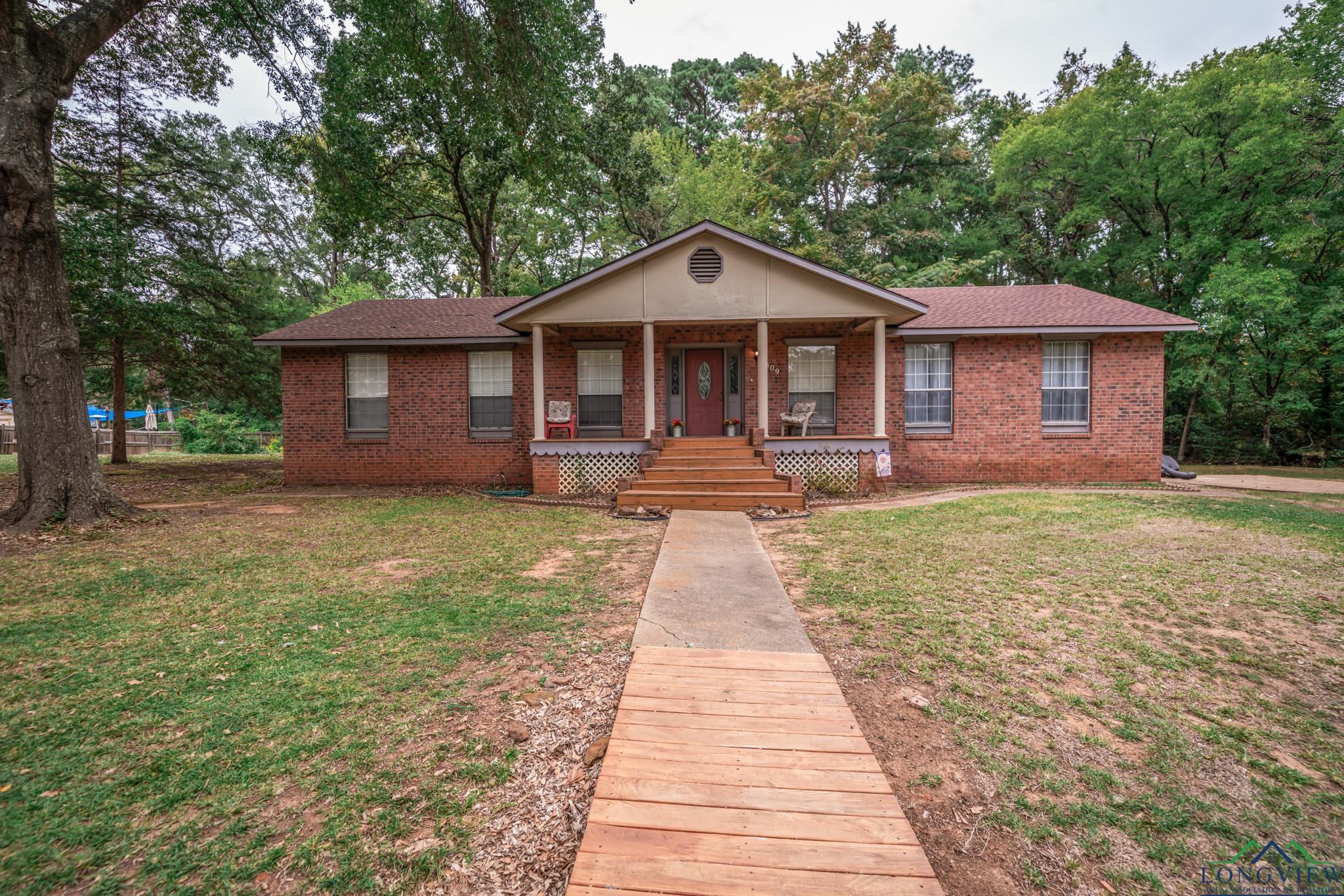 Dancer Dr, Longview, TX 75604