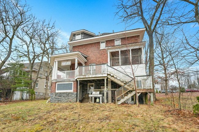 20 Belvedere Ave, House other with 6 bedrooms, 4 bathrooms and 3 parking in Parry Sound ON | Image 45