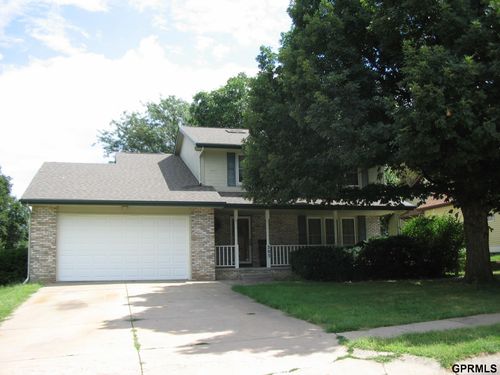 303 Pierce Street, Papillion, NE, 68046 | Card Image