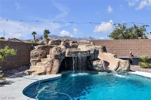 9511 Star Vista Ct, Las Vegas, NV, 89149-2517 | Card Image