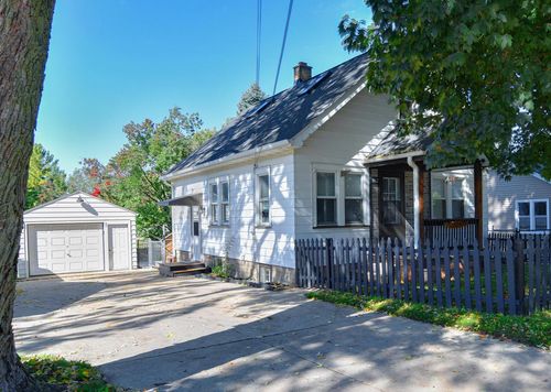 1462 Cleveland Avenue, Waukesha, WI, 53186 | Card Image