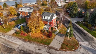 56 Bridge St, House other with 3 bedrooms, 2 bathrooms and 2 parking in Meaford ON | Image 3