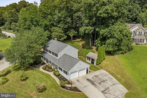 961 Hidden Hollow Dr, Gap, PA, 17527-9560 | Card Image