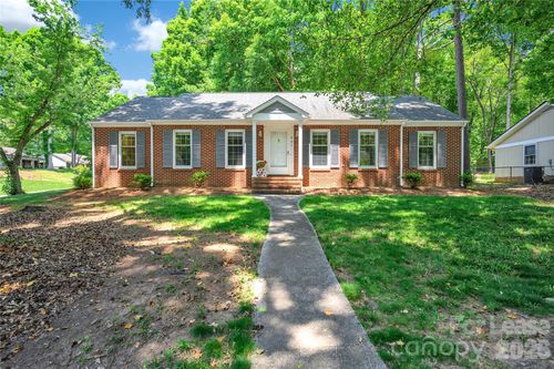 901 Winter Wood Dr, Matthews, NC, 28105-3809 | Card Image