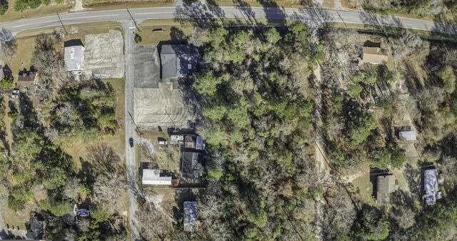 Land in Macon 5
