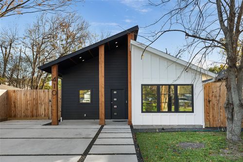 410 E 33rd St, Houston, TX, 77018-7745 | Card Image