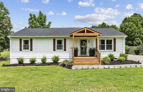 21116 Leonard Dr, Sutherland, VA, 23885-9591 | Card Image