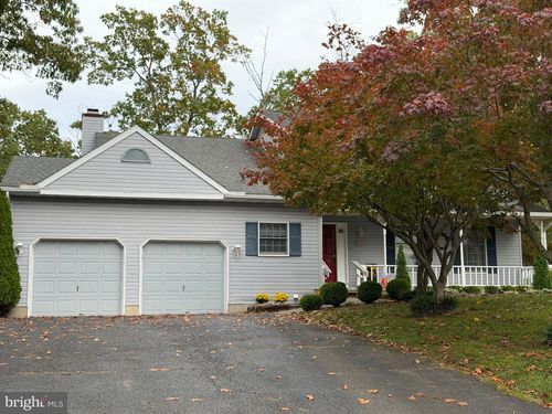 1557 Linden Boulevard, Vineland, NJ, 08361 | Card Image