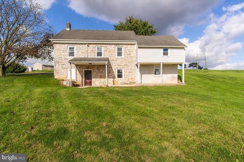 22143 Old Forge Rd, SMITHSBURG, MD, 21783-1525 | Card Image