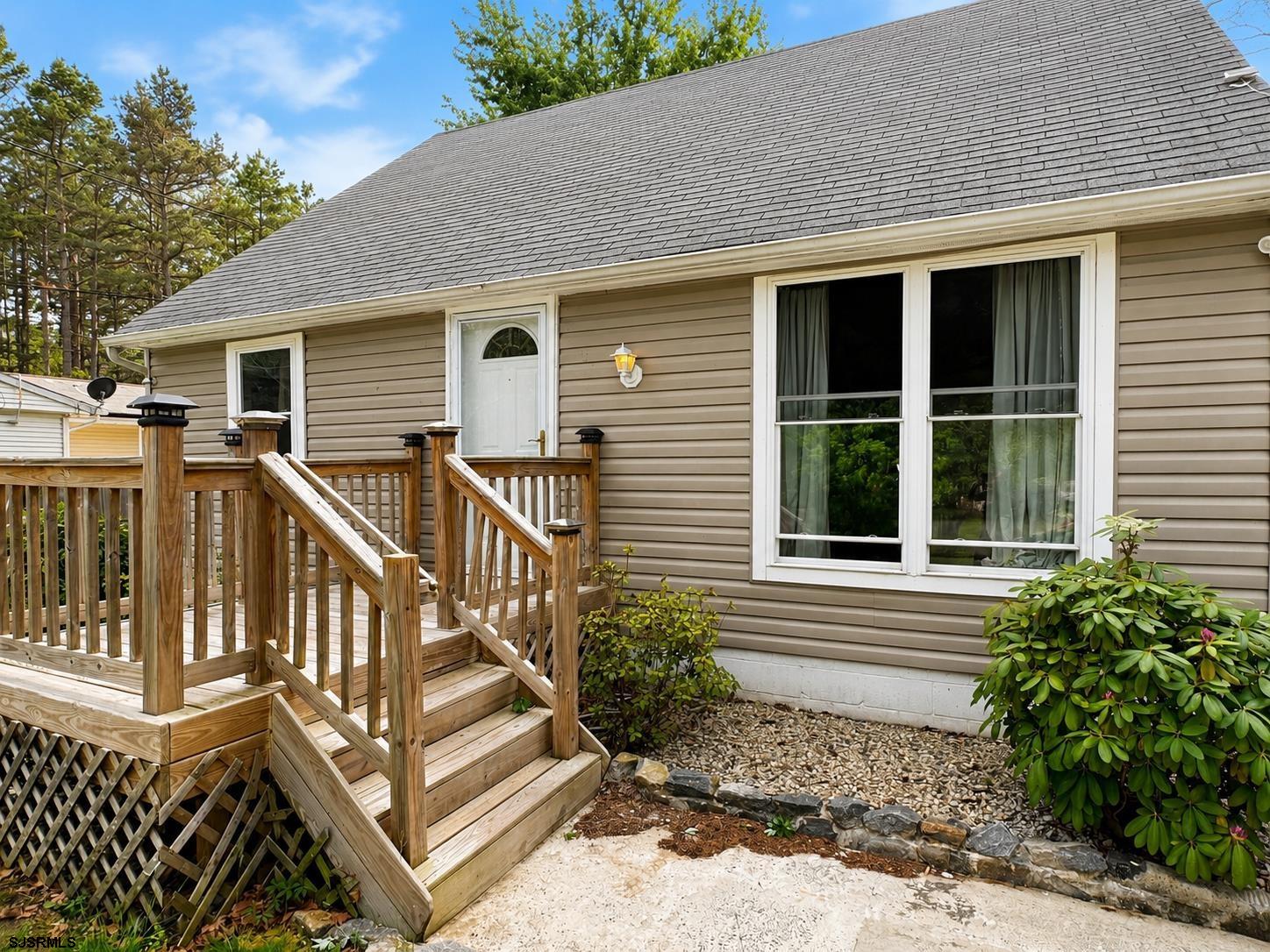 Residential in Newtonville 3