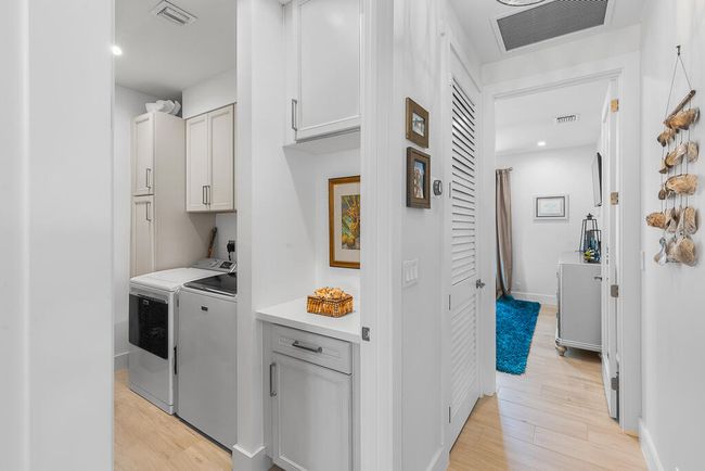 261-W-Seaview-Drive-laundry-room | Image 20