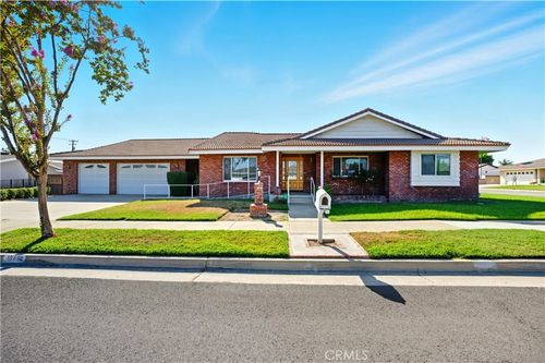 12460 Magnolia Ave, Chino, CA, 91710-2738 | Card Image