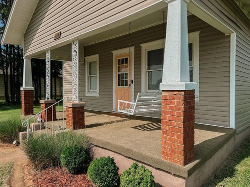 212 N Noble Ave, Hinton, OK, 73047-2402 | Card Image