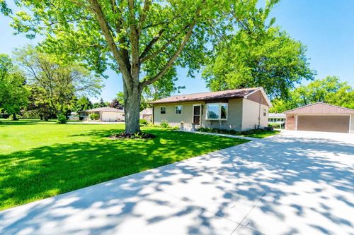 9771 S Austin Street, Oak Creek, WI, 53154 | Card Image