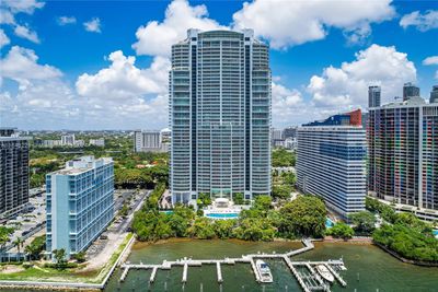 1406 - 1643 Brickell Ave, Condo with 2 bedrooms, 2 bathrooms and null parking in Miami FL | Image 1