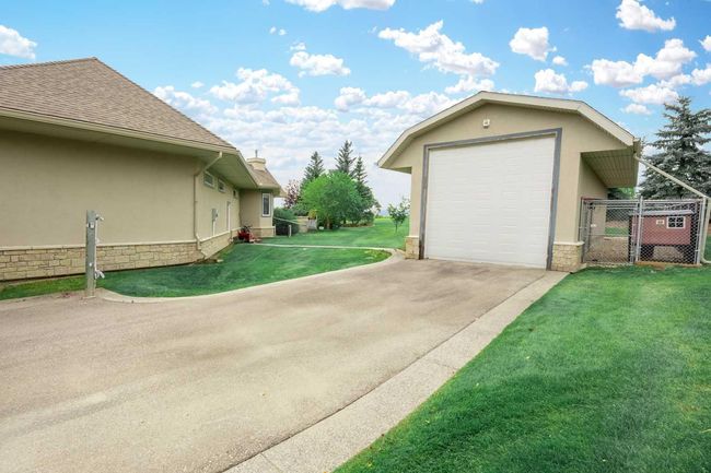 51 Country Lane Terr, House other with 5 bedrooms, 5 bathrooms and null parking in Calgary AB | Image 44