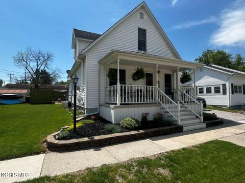 117 W Hull St, Edgerton, OH, 43517-9348 | Card Image