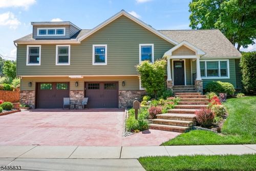 93 David St, South River, NJ, 08882-2412 | Card Image