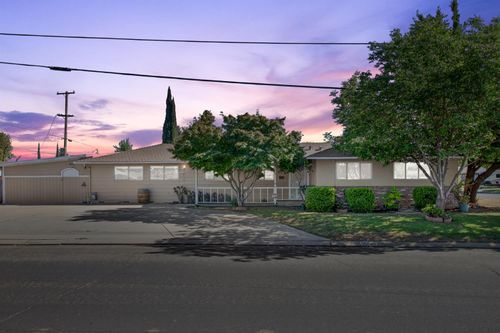 1600 E Coolidge Ave, Modesto, CA, 95355-3214 | Card Image