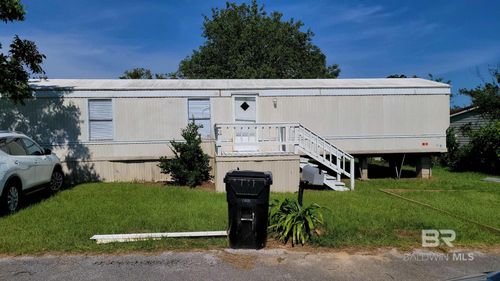 199 Robin Cir, Robertsdale, AL, 36567-2909 | Card Image