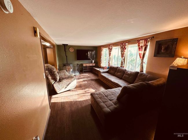245 3 Rd St W, House other with 3 bedrooms, 2 bathrooms and 4 parking in Huntington OR | Image 8
