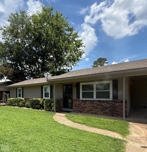 2709 Claire Dr, Newport, AR, 72112-3039 | Card Image