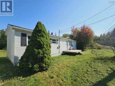 906 Point Aconi Rd, House other with 3 bedrooms, 3 bathrooms and null parking in Point Aconi NS | Image 2