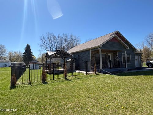 68 Slate Valley Dr, Granville, NY, 12832-1141 | Card Image