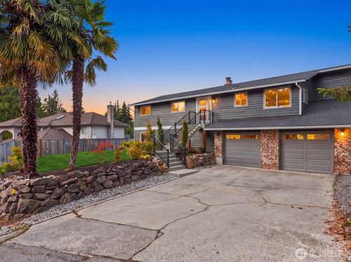 9100 Olympic View Drive, Edmonds, WA, 98026 | Card Image
