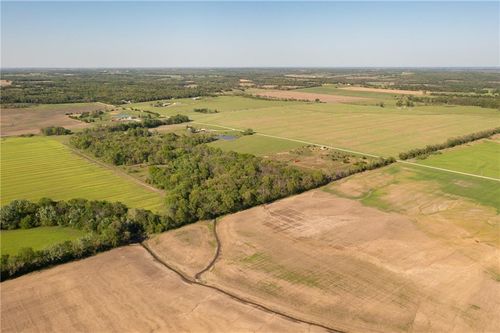 001 Stanton Rd, Osawatomie, KS, 66064 | Card Image
