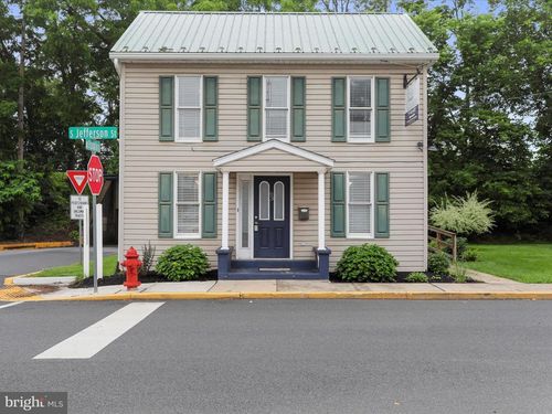 63 S S Jefferson Street, GREENCASTLE, PA, 17225 | Card Image