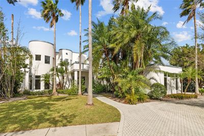 2905 Safe Harbor Drive, House other with 4 bedrooms, 4 bathrooms and null parking in Tampa FL | Image 1