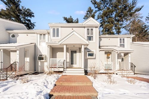 t5-81 Alcott Cir, Taunton, MA, 02780-1056 | Card Image