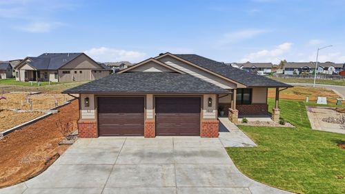 1602 S Dove Place, Goddard, KS, 67052 | Card Image