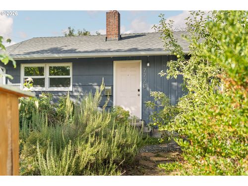 7723 Se Reedway St, Portland, OR, 97206-5156 | Card Image