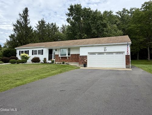 110 Country Ridge Ct, Amsterdam, NY, 12010-7536 | Card Image