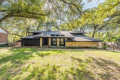 2000 Mill Creek Drive, Arlington, TX, 76010 | Card Image