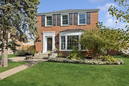 1813 Manchester Ave, Westchester, IL, 60154-4422 | Card Image