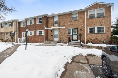 4307 Candlelight Ln, Liverpool, NY, 13090-3850 | Card Image