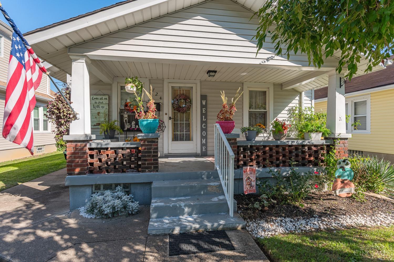 Hooven Ave, Hamilton, OH 45015