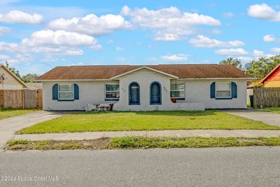 659 School Street, Home with 4 bedrooms, 2 bathrooms and null parking in Cocoa FL | Image 1